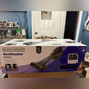 Black & Decker Dustbuster Reveal in Black and Purple